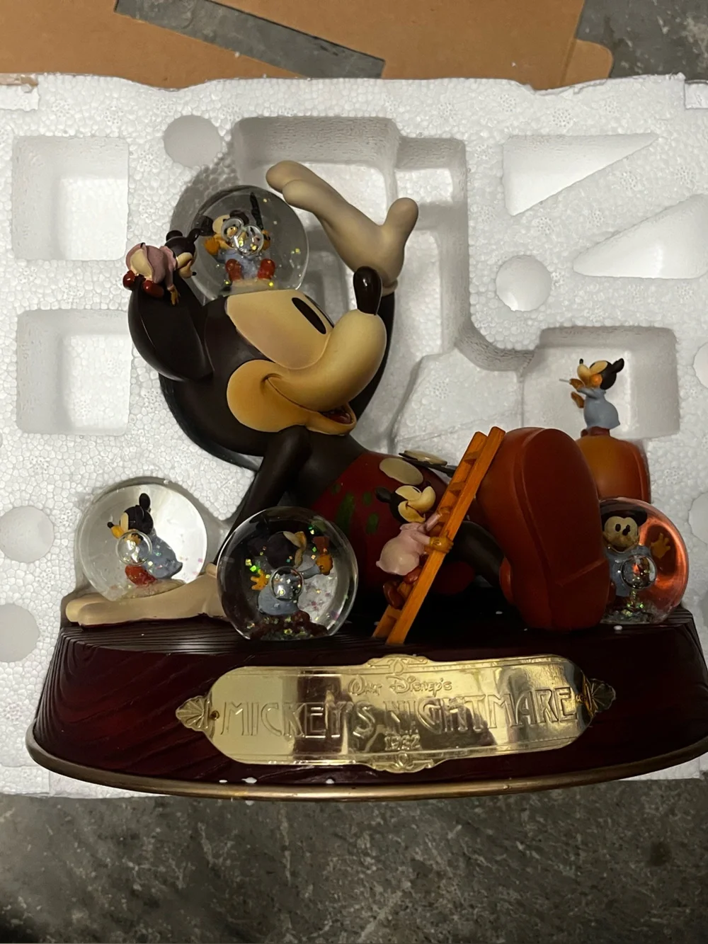 Rare/Vintage. Disney Mickey Mouse “Nightmare” Snow Globe Box -New!